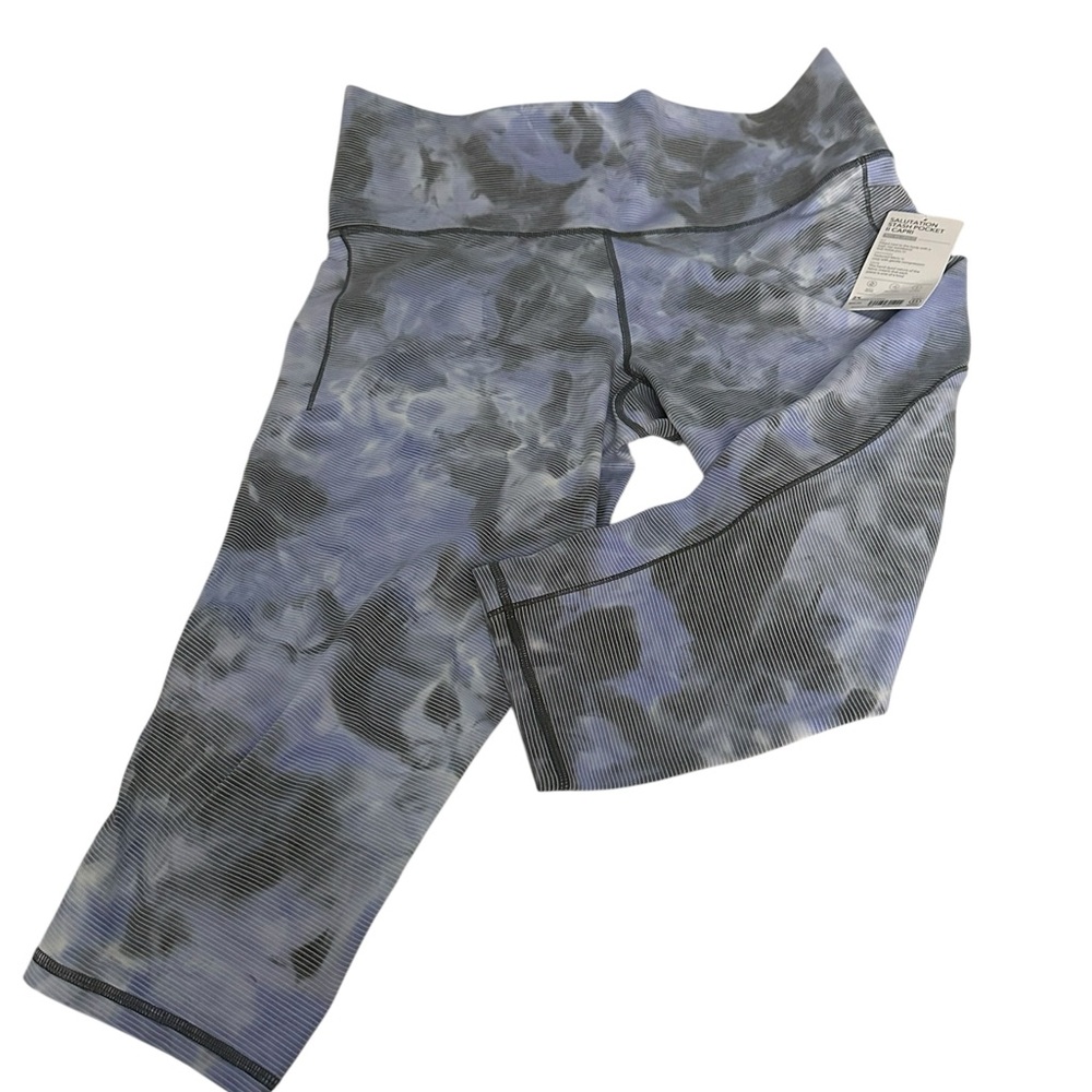 NWT Athleta Salutation Stash Pocket II Space Dye Blueish Gray Capri 2X - Picture 6 of 13